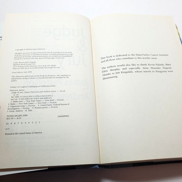 James Patterson Novels Invisible and Judge & Jury Hardcover Book Bundle - Picture 4 of 5